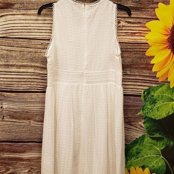 Q & A Maternity white dress 👗 size Medium NWT - Picture 8 of 11